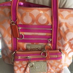 Coach Poppy Handbag & Wristlet